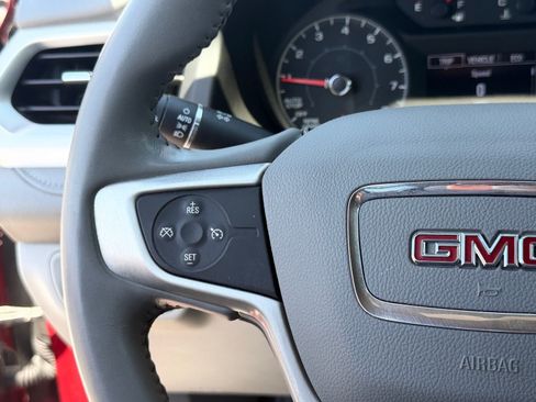 Used 2019 GMC Acadia SLE FWD image 21