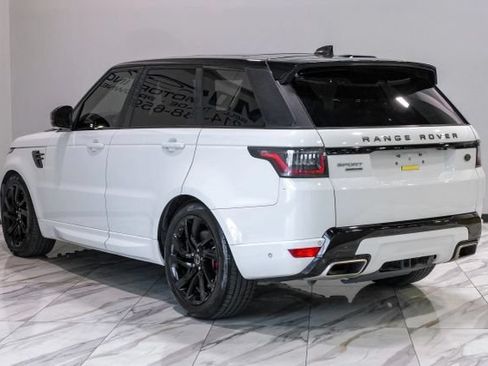 Used 2018 Land Rover Range Rover Sport Supercharged AWD/4WD image 17