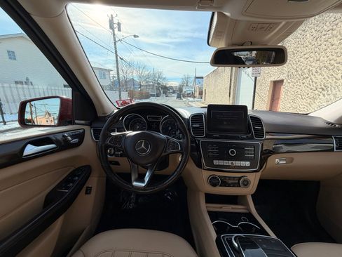 Used 2017 Mercedes-Benz GLE 350 GLE 350 w/ Parking Assist Package image 34