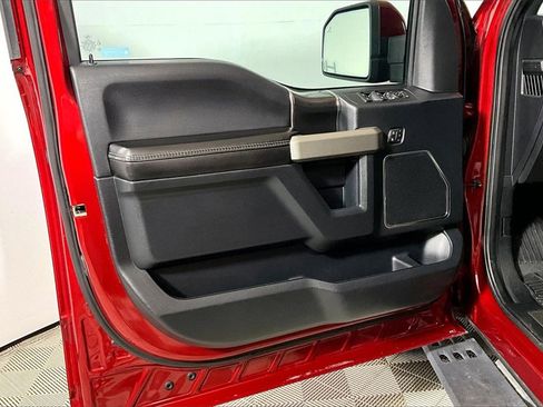 Certified 2019 Ford F150 Raptor w/ Equipment Group 802A Luxury image 18