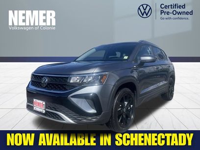 Certified 2023 Volkswagen Taos SE w/ Black Wheel Package