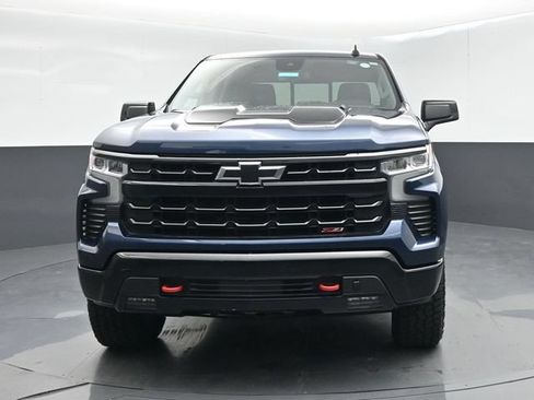 Used 2022 Chevrolet Silverado 1500 LT Trail Boss w/ Convenience Package II AWD/4WD image 3