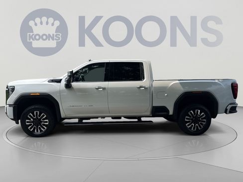 Used 2024 GMC Sierra 2500 Denali Ultimate AWD/4WD image 2