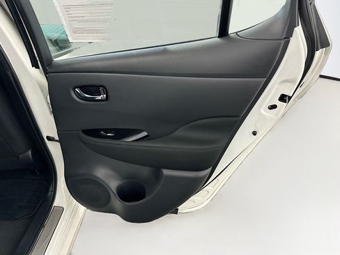 Used 2025 Nissan Leaf SV Plus FWD image 31