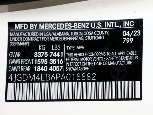 Used 2023 Mercedes-Benz EQS 580 4MATIC SUV image 43
