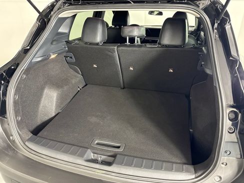 Certified 2025 Nissan Kicks SR FWD image 21