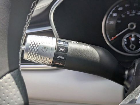 New 2025 Genesis G70 2.5T image 30