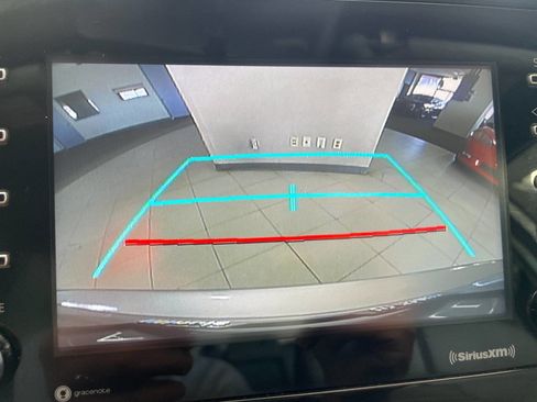 Used 2021 Toyota Camry SE image 32