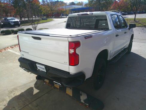 Used 2021 Chevrolet Silverado 1500 LT Trail Boss w/ Convenience Package II image 12