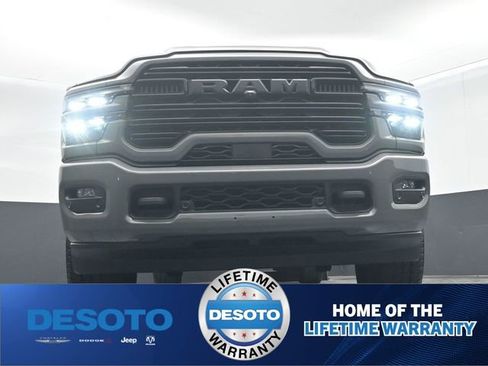 New 2026 RAM 3500 Laramie AWD/4WD image 47