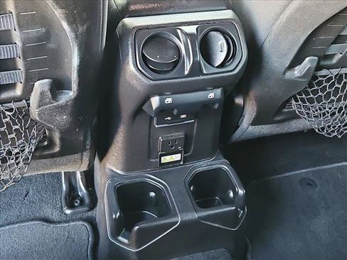 Used 2018 Jeep Wrangler Unlimited Rubicon w/ Steel Bumper Group AWD/4WD image 14