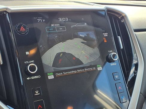 Used 2024 Subaru Ascent Premium w/ Convenience Package image 17