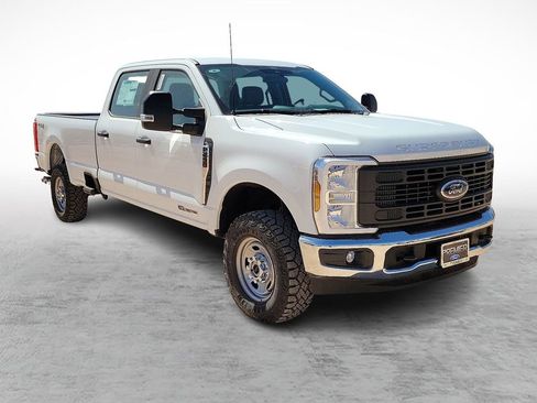 New 2026 Ford F250 XL w/ XL Off-Road Package AWD/4WD image 1