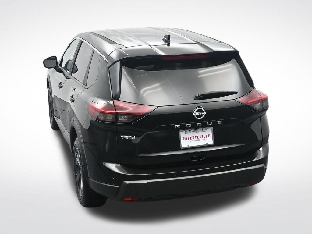 Used 2025 Nissan Rogue SV FWD image 28