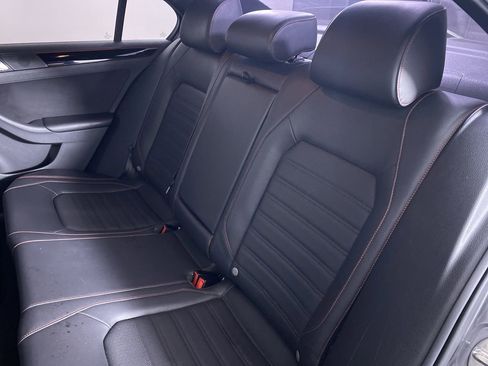 Used 2016 Volkswagen Jetta GLI SE image 13