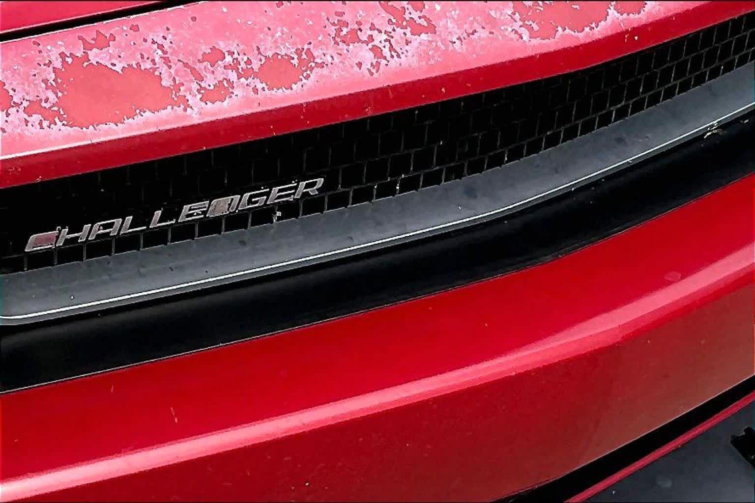 Used 2012 Dodge Challenger SXT RWD image 26
