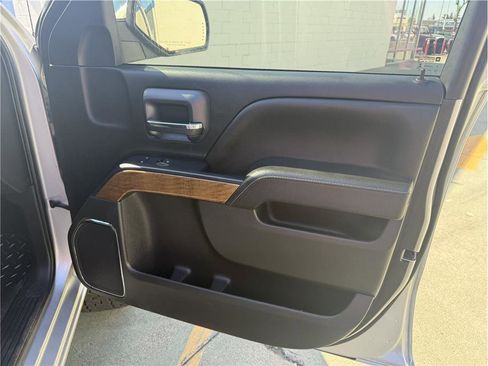 Used 2018 Chevrolet Silverado 1500 LTZ AWD/4WD image 21