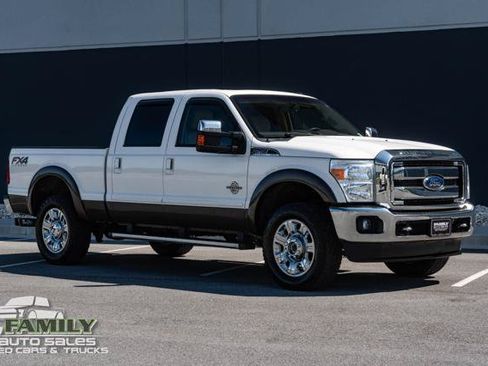 Used 2016 Ford F250 Lariat w/ Lariat Ultimate Package AWD/4WD image 14