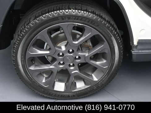Used 2021 Jeep Compass Latitude AWD/4WD image 5