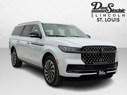 New 2025 Lincoln Navigator L Black Label image 3
