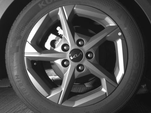 Used 2025 Kia K4 LXS image 15