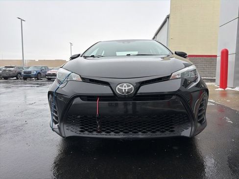 Used 2019 Toyota Corolla SE image 2
