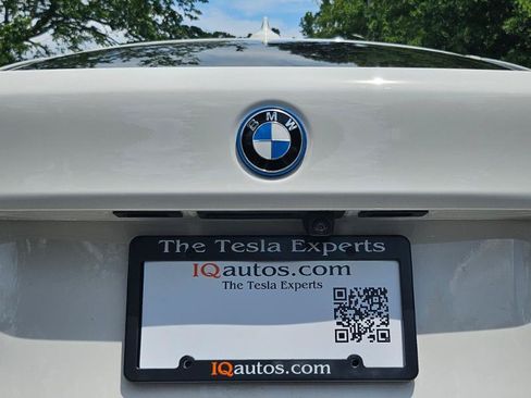 Used 2022 BMW 530e xDrive w/ Premium Package AWD/4WD image 27