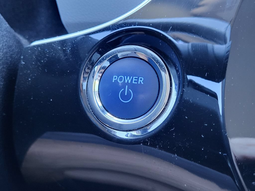 Used 2019 Toyota Prius XLE AWD/4WD image 19