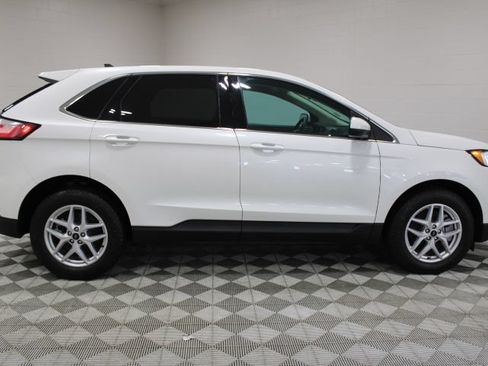 Used 2024 Ford Edge SEL w/ Cargo Accessory Package AWD/4WD image 12