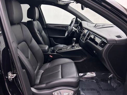 Used 2017 Porsche Macan S image 17