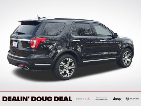 Used 2019 Ford Explorer Platinum image 6
