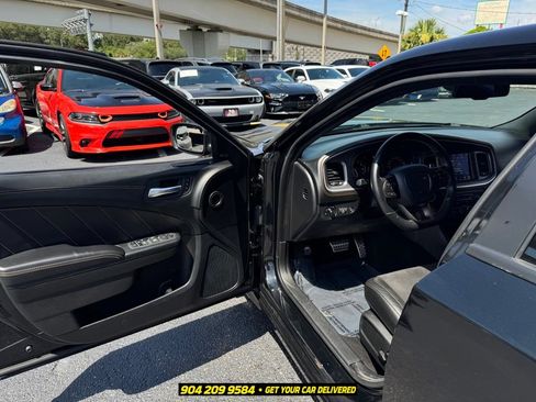 Used 2022 Dodge Charger Scat Pack RWD image 21