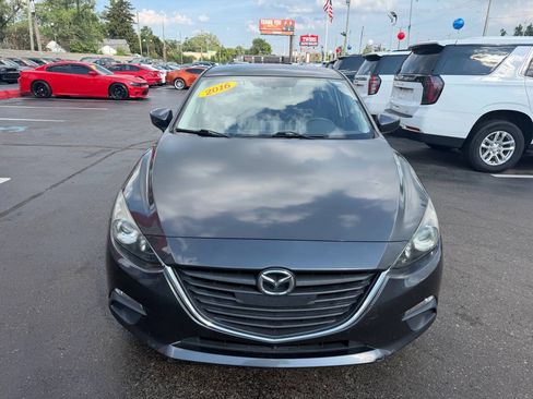 Used 2016 MAZDA MAZDA3 i Sport w/ Preferred Equipment Package FWD image 2