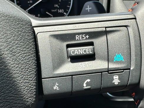 Used 2026 Nissan Rogue SV AWD/4WD image 13