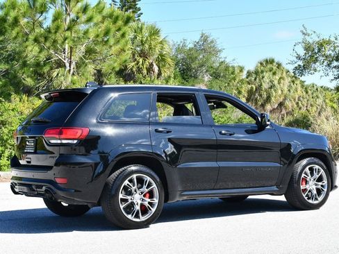 Used 2018 Jeep Grand Cherokee SRT AWD/4WD image 6