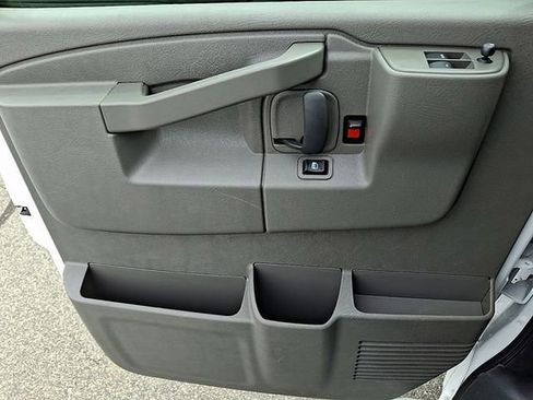 Used 2024 GMC Savana 2500 w/ Driver Convenience Package image 23