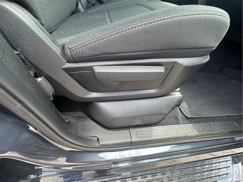 Used 2026 RAM 2500 Big Horn AWD/4WD image 38