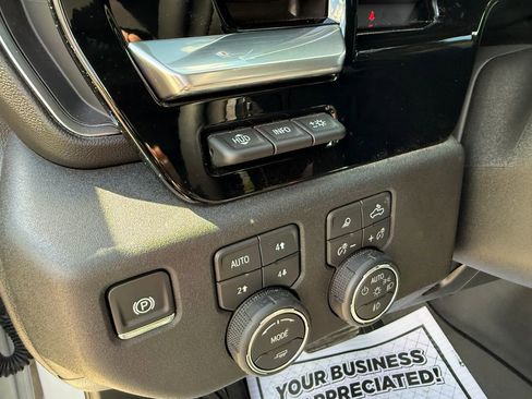 Used 2026 Chevrolet Silverado 2500 LTZ w/ LTZ Premium Package AWD/4WD image 20