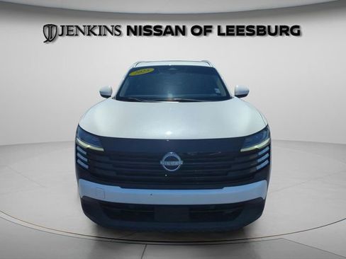 Certified 2025 Nissan Kicks SV w/ SV Premium Package FWD image 15