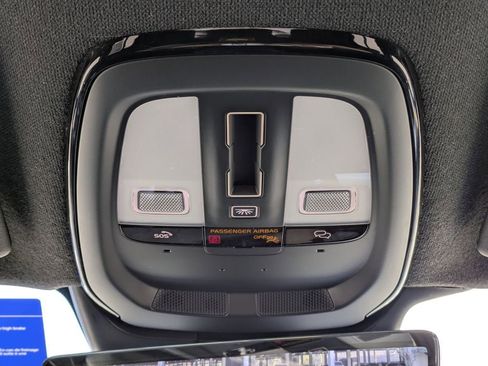 New 2026 Volvo XC40 B5 Ultra w/ Protection Package Premier image 24