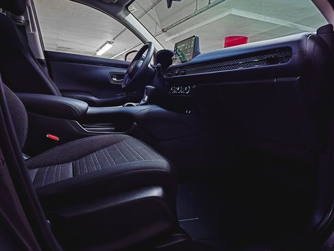 Used 2026 Honda HR-V LX image 33