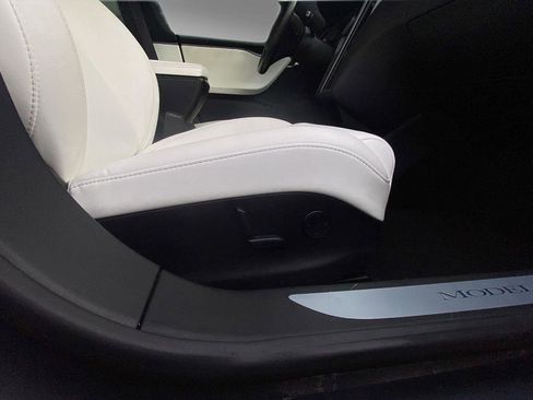 Used 2019 Tesla Model S 100D image 17