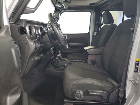 Used 2022 Jeep Wrangler Unlimited Sport image 12