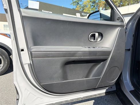 New 2026 Hyundai Ioniq 5 SEL image 10