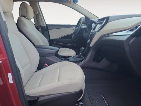 Used 2018 Hyundai Santa Fe Sport w/ 2.4L Value Package 02 FWD image 15