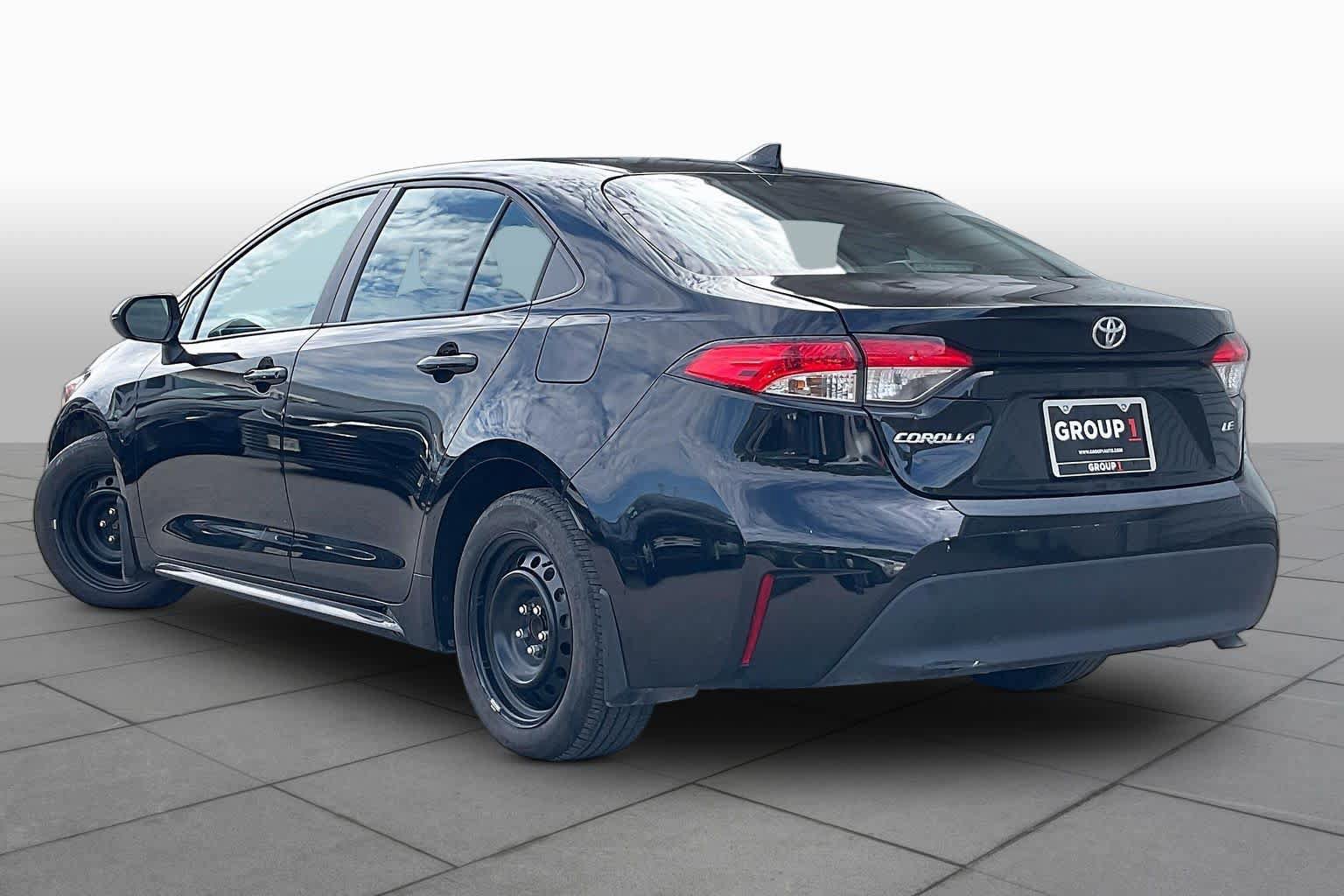 Used 2024 Toyota Corolla LE FWD image 12
