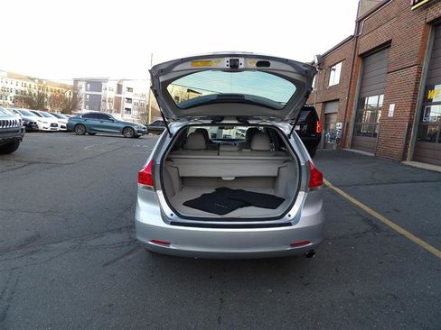 Used 2012 Toyota Venza AWD image 9