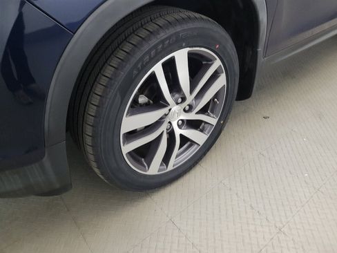 Used 2017 Honda Pilot Touring image 31