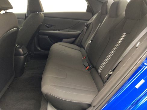 Used 2025 Hyundai Elantra Sport w/ Cargo Package image 18