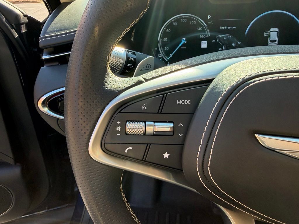 Used 2024 Genesis Electrified GV70 w/ Prestige Package AWD/4WD image 8